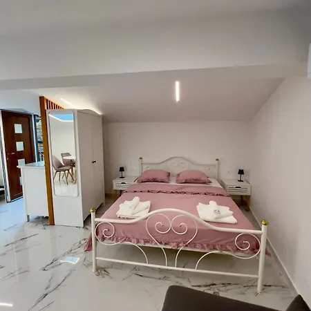 App Krofek * Zgornje Skofije