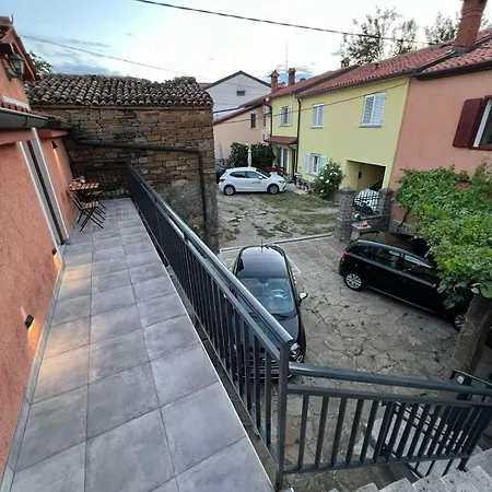 App Krofek Апартаменты