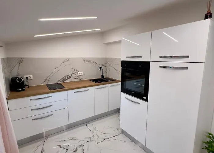 App Krofek شقة زْغورنيي سْكوفييي