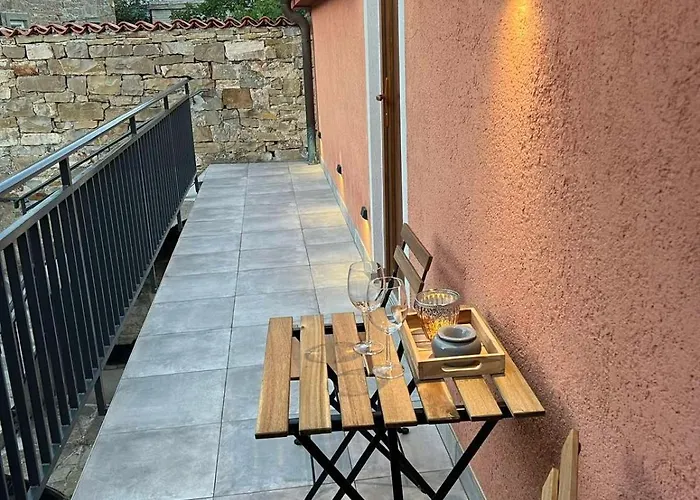 شقة App Krofek زْغورنيي سْكوفييي