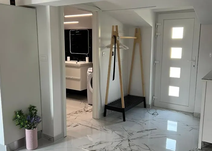 App Krofek * زْغورنيي سْكوفييي